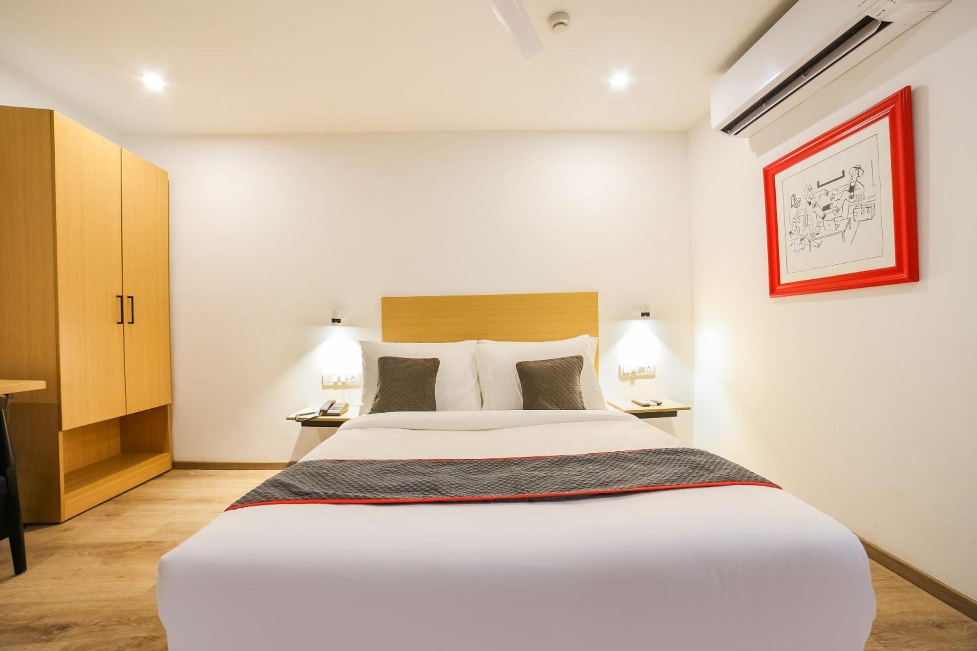 Super Townhouse Near Appu Ghar Hotel Gurgaon Exterior photo