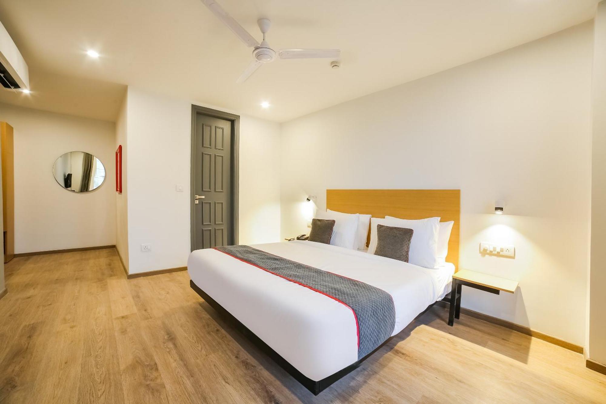 Super Townhouse Near Appu Ghar Hotel Gurgaon Exterior photo