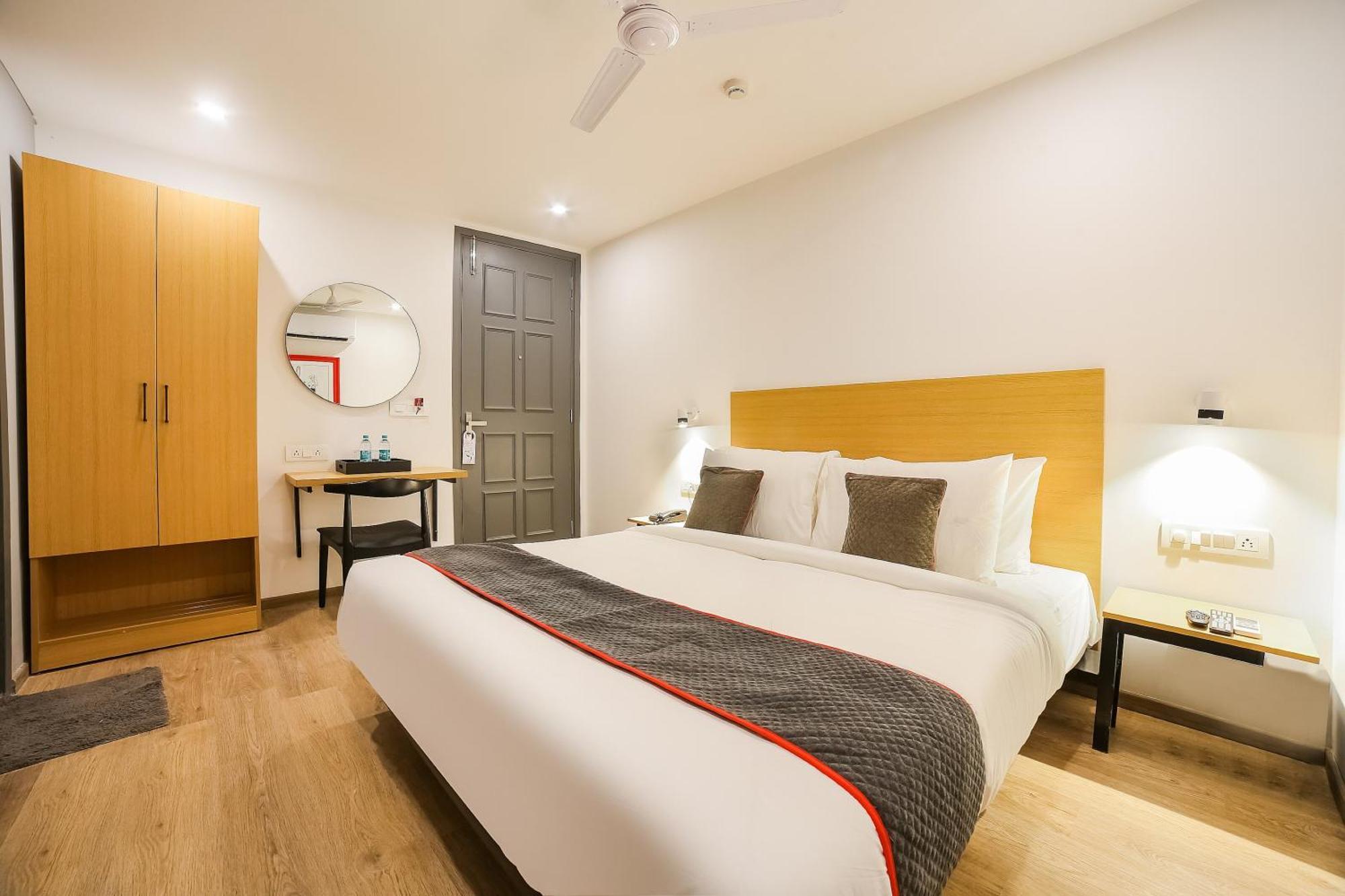 Super Townhouse Near Appu Ghar Hotel Gurgaon Exterior photo