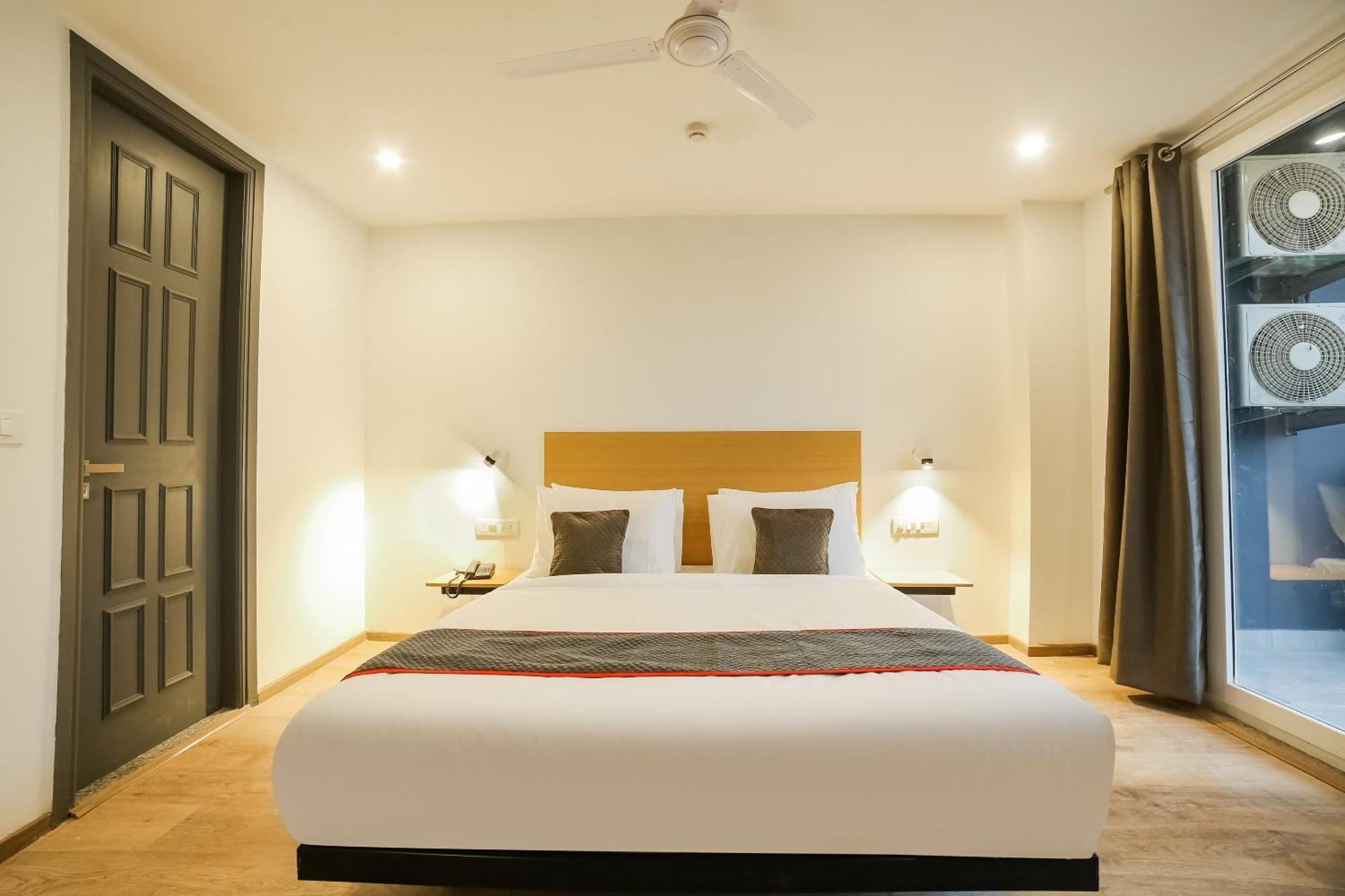 Super Townhouse Near Appu Ghar Hotel Gurgaon Exterior photo
