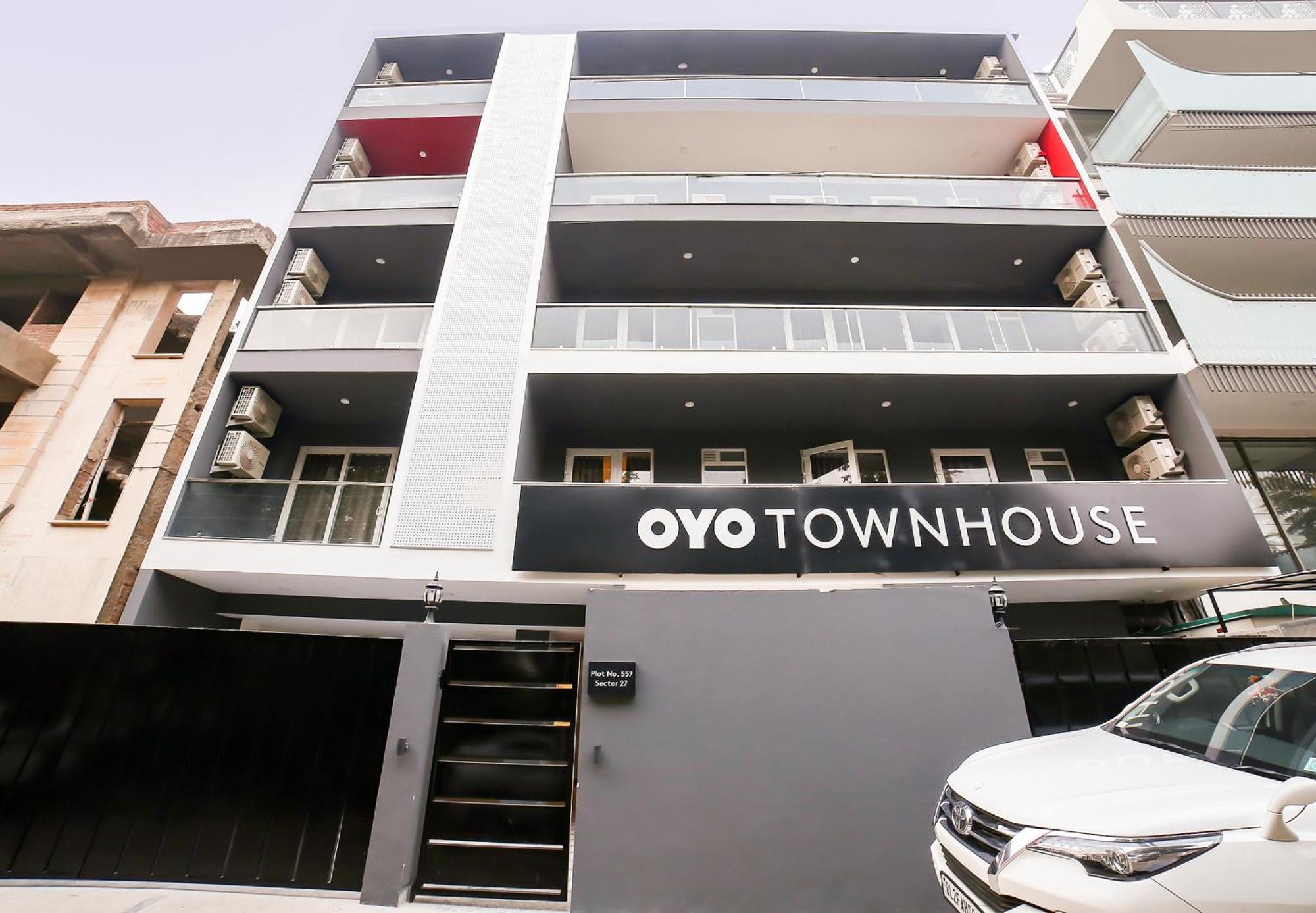 Super Townhouse Near Appu Ghar Hotel Gurgaon Exterior photo